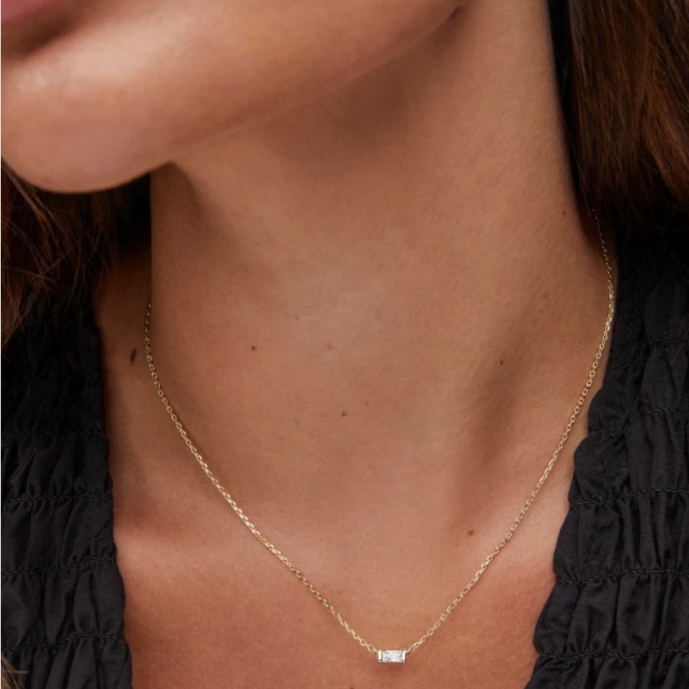 Kendra Scott Juliette Gold Pendant Necklace in White CZ 19”